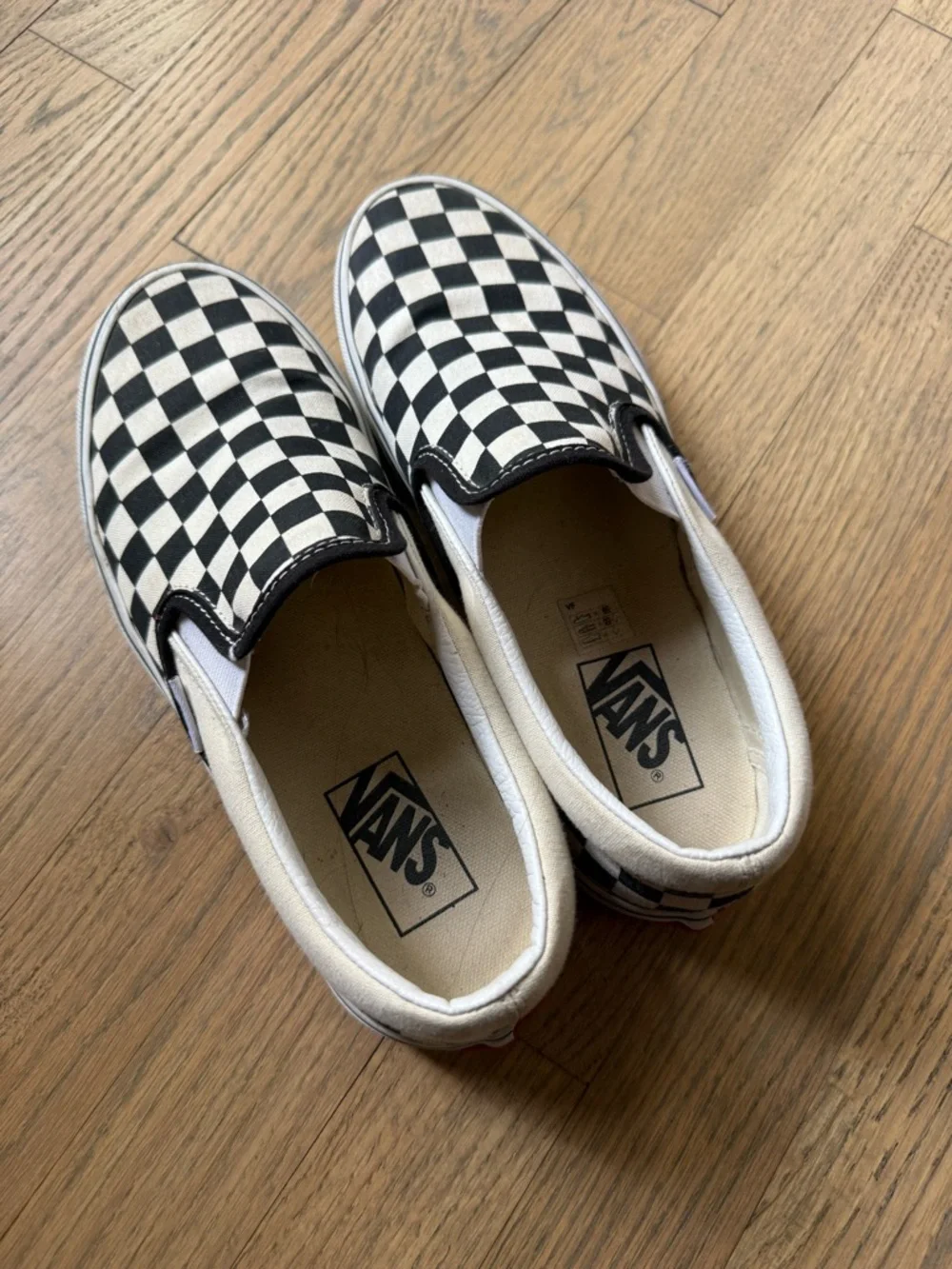 Vans Checkerboard Sneakers - Picture 3 of 4